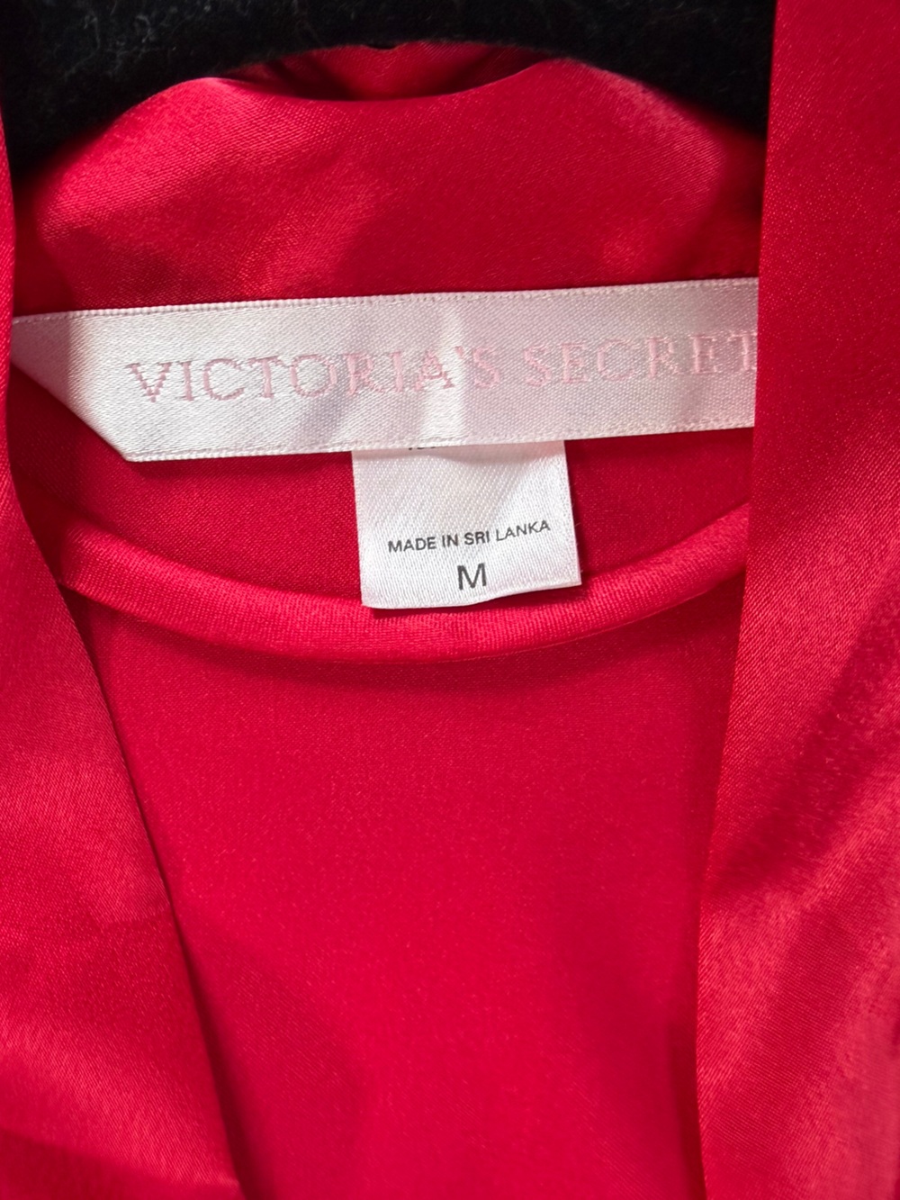 Victorias Secret 2002 Red Satin Robe With Belt Size Medium - Picture 5 of 6